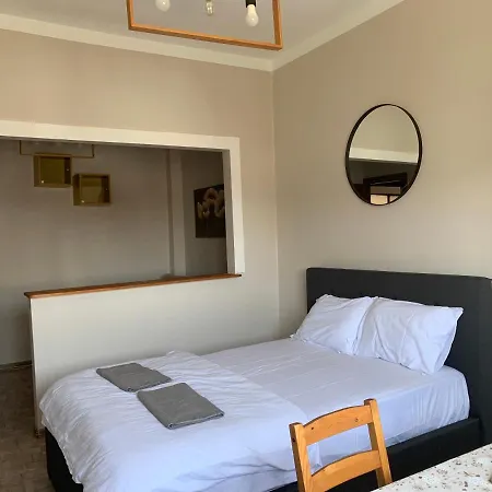 Lägenhet European Apartament Bukarest